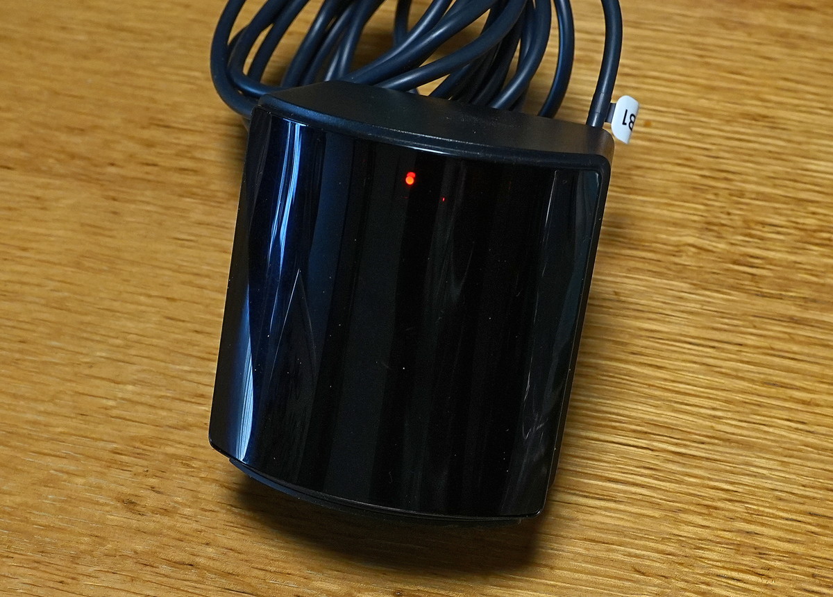 ベースステーション2.0がLED赤色点滅エラーで有償交換した話