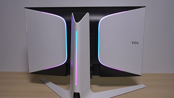 TCL 27R83U」をレビュー。HDRで画質調整ができて1400nitsの超高輝度も