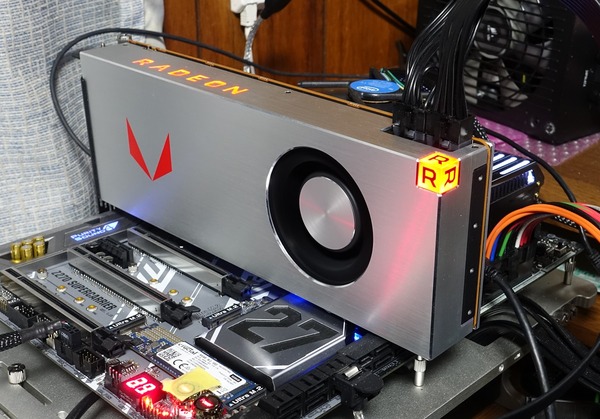 Radeon RX Vega 64 Limited Edition review_02534