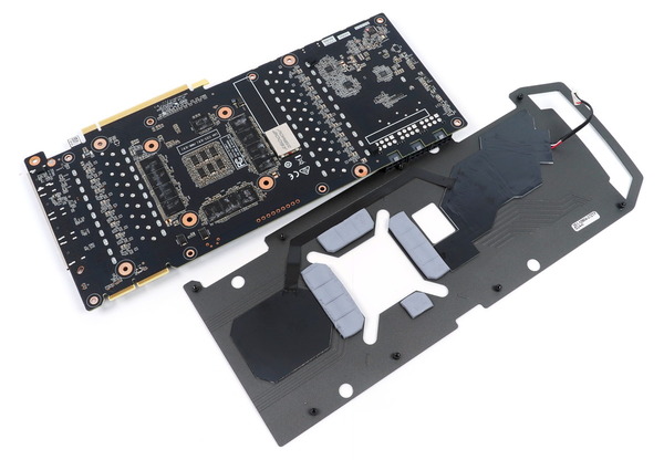ZOTAC GAMING GeForce RTX 3090 AMP Extreme Holo review_05536_DxO