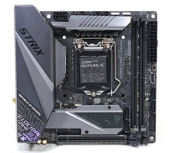 ASUS ROG STRIX Z390-I GAMING review_04897_DxO