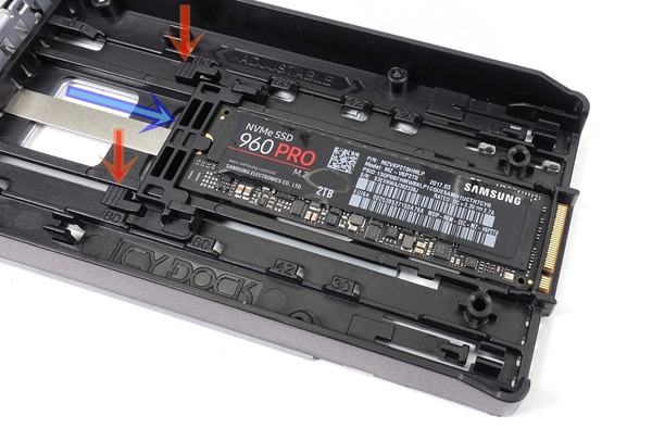 ICY DOCK ToughArmor MB720M2K-B review_04147_DxOs