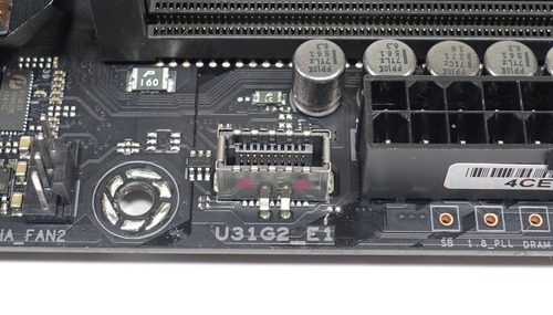 ASUS ROG CROSSHAIR VII HERO (Wi-Fi) review_05768