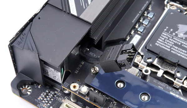 GIGABYTE Z690I AORUS ULTRA DDR4 review_02229_DxO