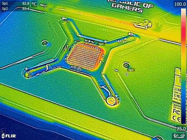 Radeon RX 6900 XT Reference_FLIR (2)