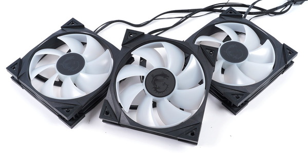 MSI MPG CORELIQUID K360 review_01811_DxO