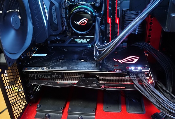 ASUS ROG-STRIX-RTX2070-O8G-GAMING review_05424