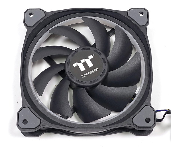 Thermaltake Floe Riing RGB 360 TR4 Edition review_05179_DxO