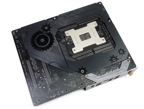 ASRock TRX40 Taichi review_04314_DxO