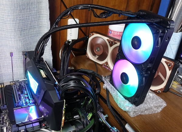 GIGABYTE AORUS GeForce RTX 2080 Ti XTREME WATERFORCE 11G review_08656_DxO