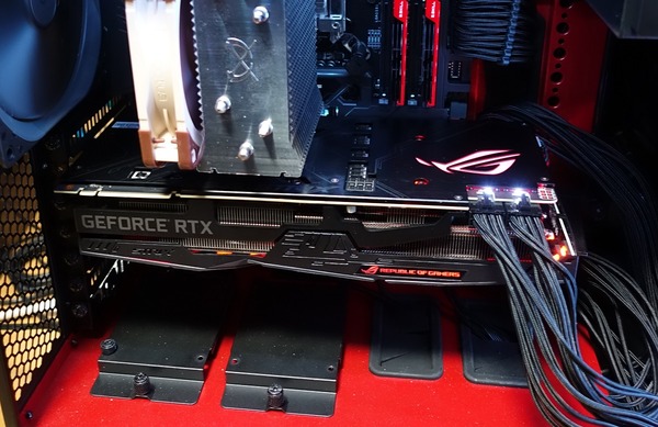 ASUS ROG-STRIX-RTX2080-O8G-GAMING review_04238