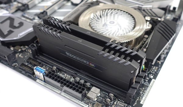 Corsair VENGEANCE RGB review_06904