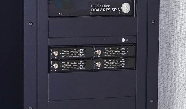ICY DOCK ToughArmor MB720M2K-B review_04488_DxO