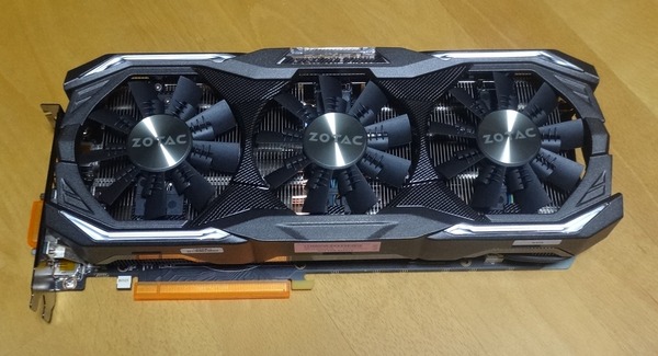 ZOTAC GeForce GTX 1080 AMP Extreme (1)