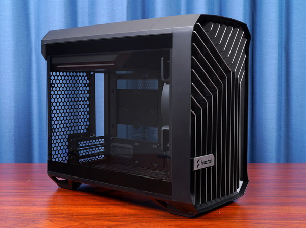 Fractal Design Torrent Nano review_04290_DxO
