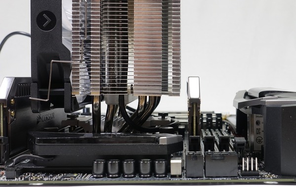 CRYORIG H7 QUAD LUMI review_08305