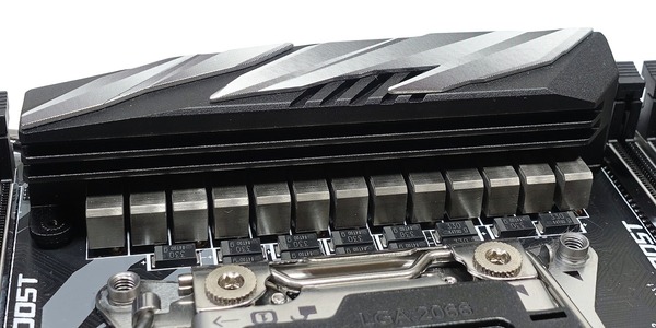 MSI MEG X299 CREATION review_05485_DxO