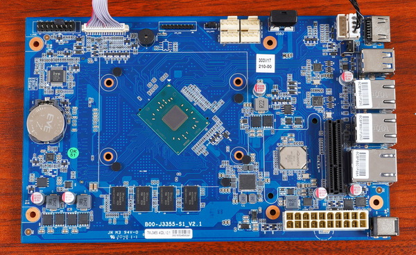 TerraMaster F2-422 review_05695_DxO