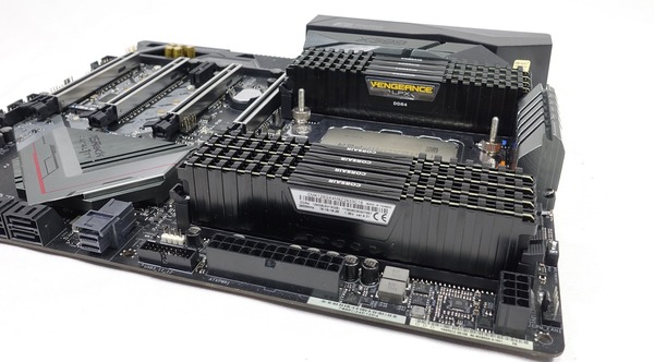 Corsair VENGEANCE LPX CMK128GX4M8Z2933C16 review_01223