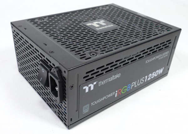 Thermaltake Toughpower iRGB PLUS 1250W Titanium review_09072