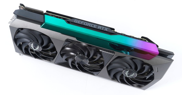 ZOTAC GAMING GeForce RTX 3090 AMP Extreme Holo review_05443_DxO