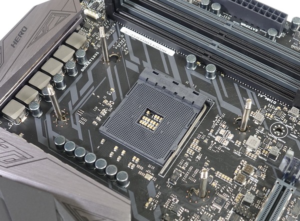 ASUS ROG CROSSHAIR VI HERO review_05114