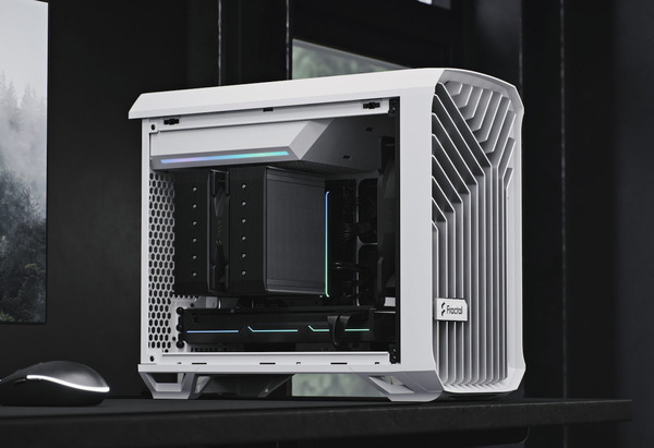 Fractal Design Torrent Nano_img (2)