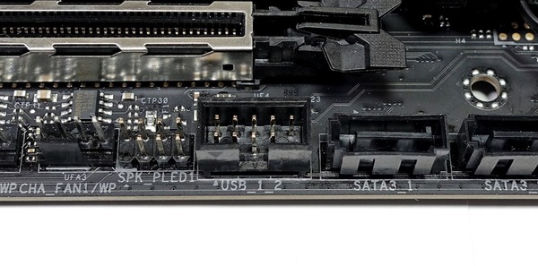 ASRock TRX40 Taichi review_04318_DxO