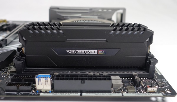 Corsair VENGEANCE RGB review_06905
