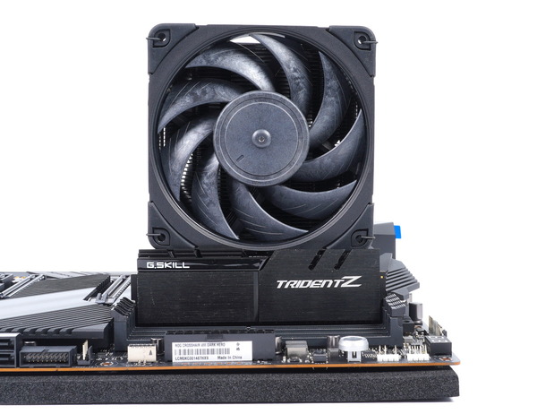 Noctua NH-U12A chromax.black review_01789_DxO