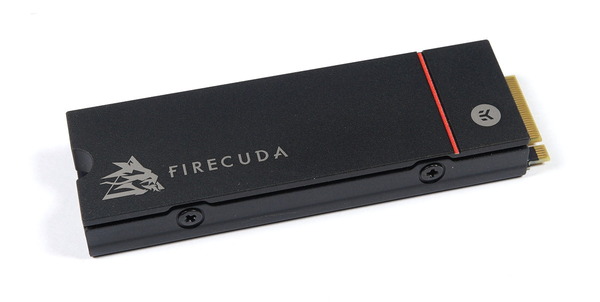 Seagate FireCuda 530 1TB with Heatsink review_09467_DxO