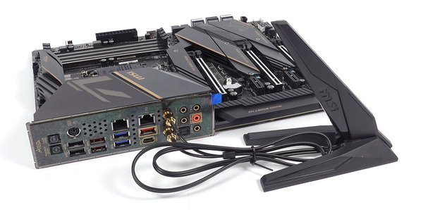 MSI MEG Z490 ACE review_09653_DxO