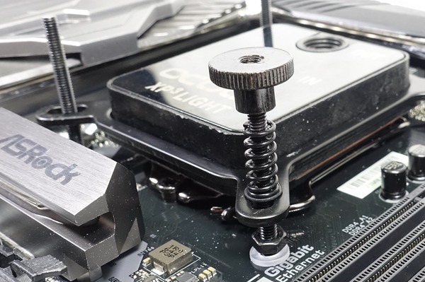 Alphacool Eiswand 360 CPU Black review_07121