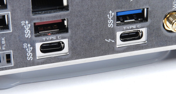 ASUS ROG STRIX Z590-I GAMING WIFI review_02952_DxO