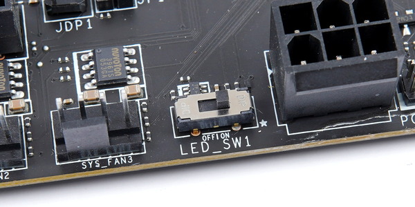 MSI MAG B560 TOMAHAWK WIFI review_02799_DxO