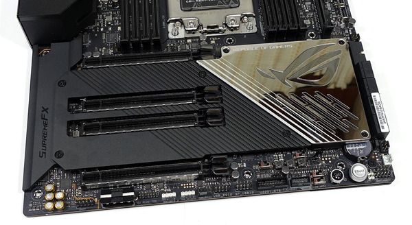 ASUS ROG Zenith II Extreme review_04229_DxO