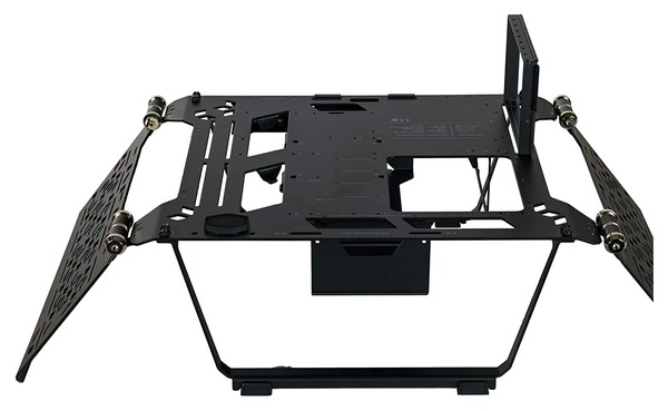 Cooler Master MasterFrame 700 (4)