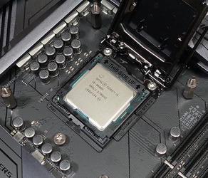 ASUS ROG MAXIMUS XI HERO (WI-FI) review_03811_DxO