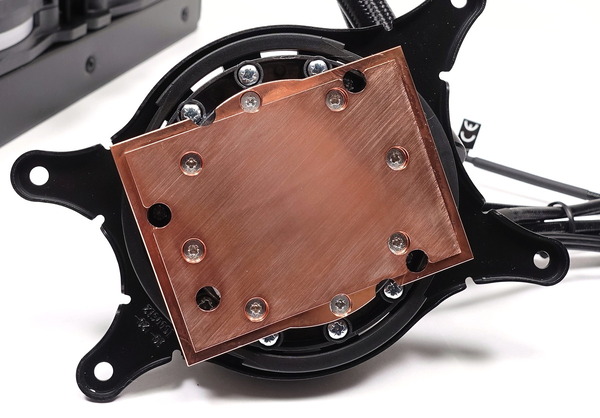 Thermaltake Floe Riing RGB 360 TR4 Edition review_05260_DxO