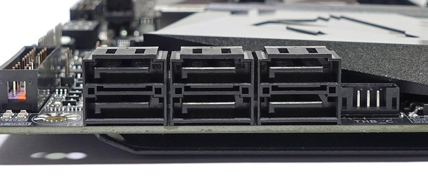 GIGABYTE Z390 AORUS MASTER review_03389_DxO
