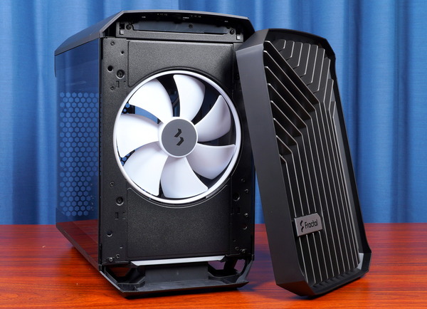 Fractal Design Torrent Nano review_04316_DxO