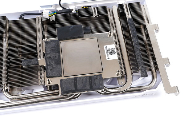 ZOTAC GAMING GeForce RTX 3060 AMP White Edition review_01733_DxO