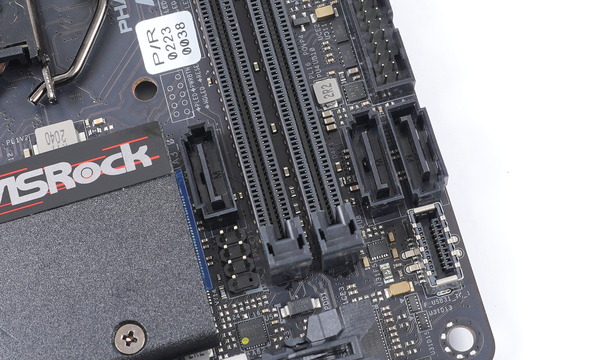 ASRock Z590 Phantom Gaming-ITX/TB4 review_02926_DxO