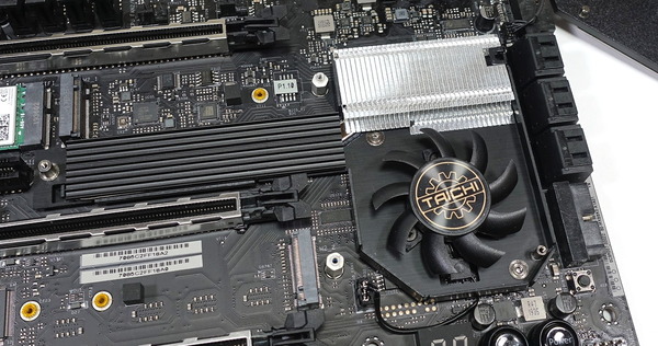 ASRock TRX40 Taichi review_04329_DxO