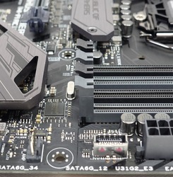 ASUS ROG MAXIMUS X HERO (WI-FI AC) review_01789