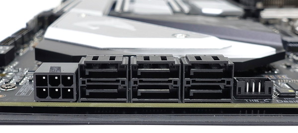 GIGABYTE X399 AORUS XTREME review_02170_DxO