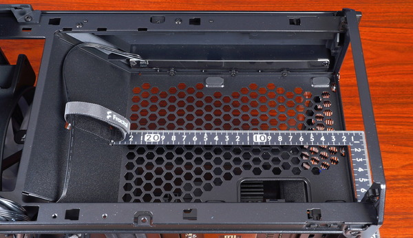 Fractal Design Torrent Nano review_04369_DxO