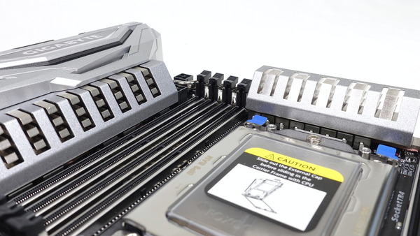 GIGABYTE X399 Designare EX review_02426