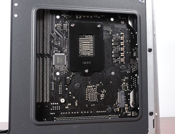 Fractal Design Era ITX review_09553_DxO