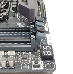 ASUS ROG MAXIMUS X HERO (WI-FI AC) review_01792